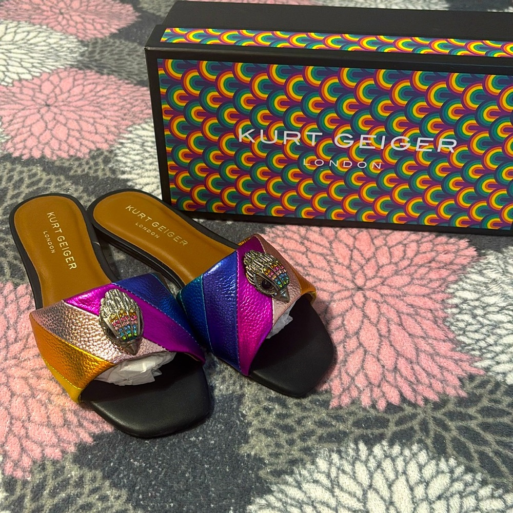 brand new kurt geiger sandals never worn these they were a size to big for me